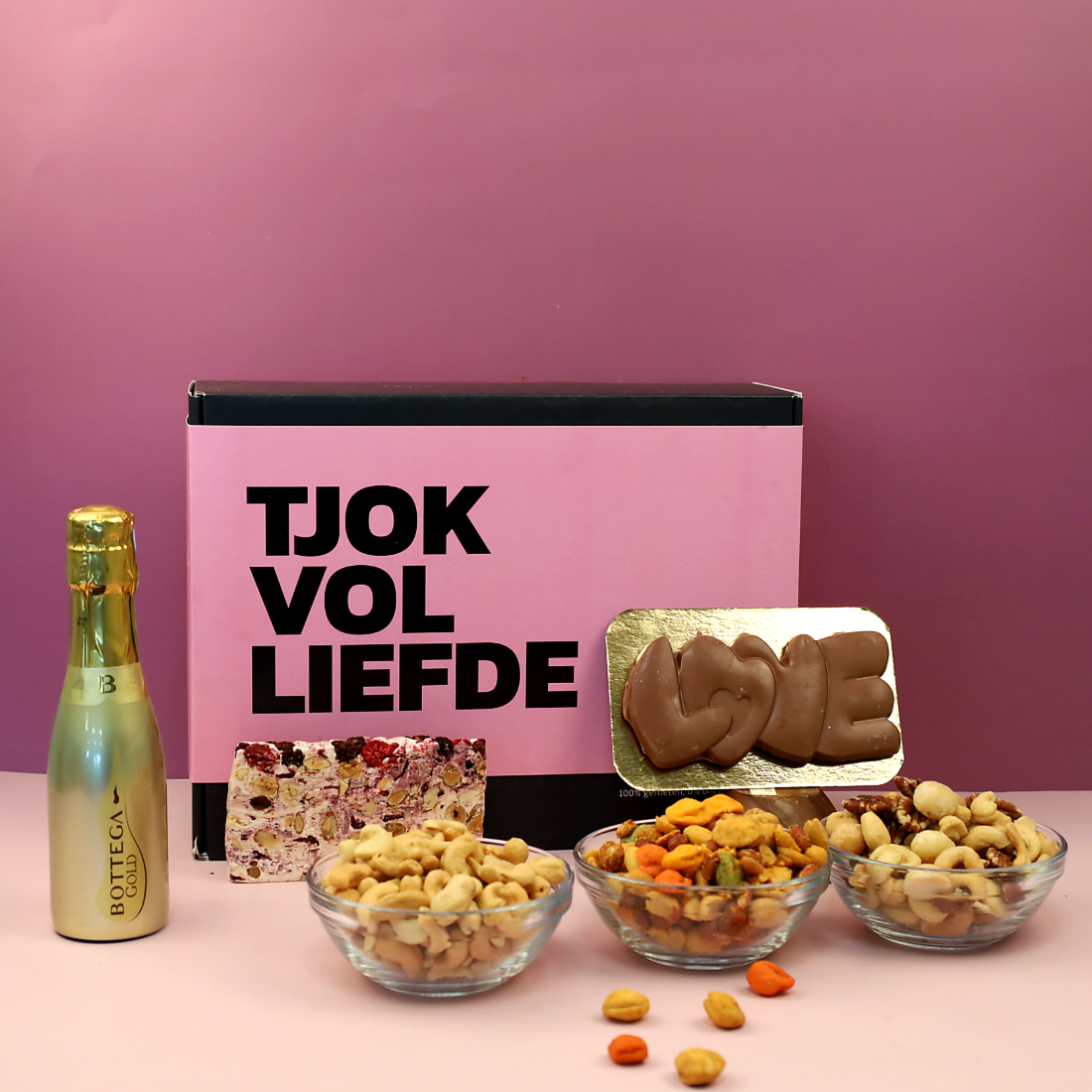 Tjokvol liefde cadeau pakket met bubbels